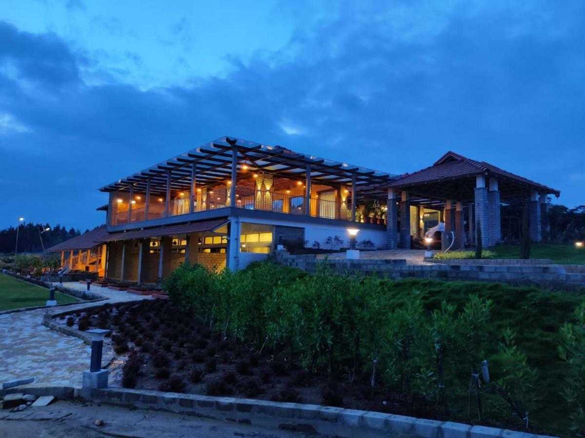 Hotel Biranji Aqua Retreat Chikmagalūr Exteriér fotografie