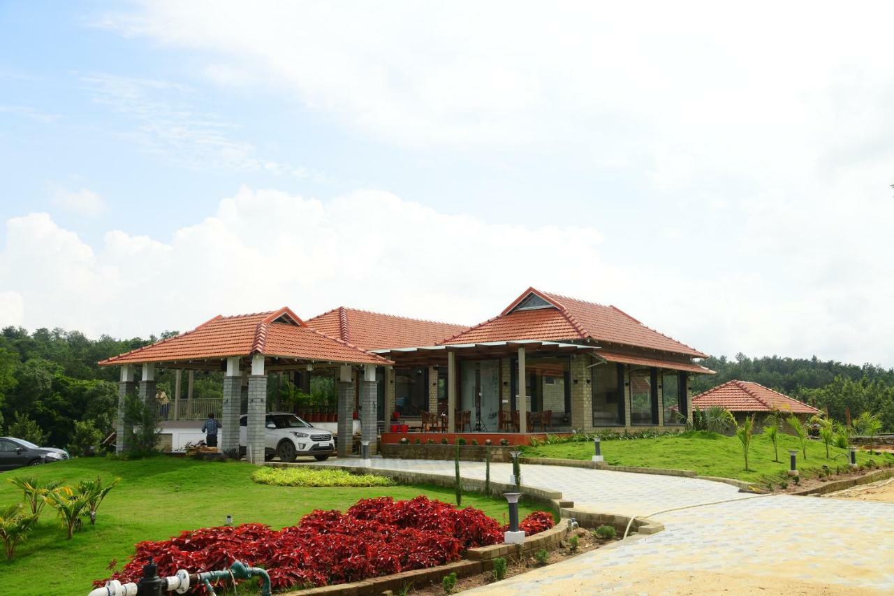 Hotel Biranji Aqua Retreat Chikmagalūr Exteriér fotografie