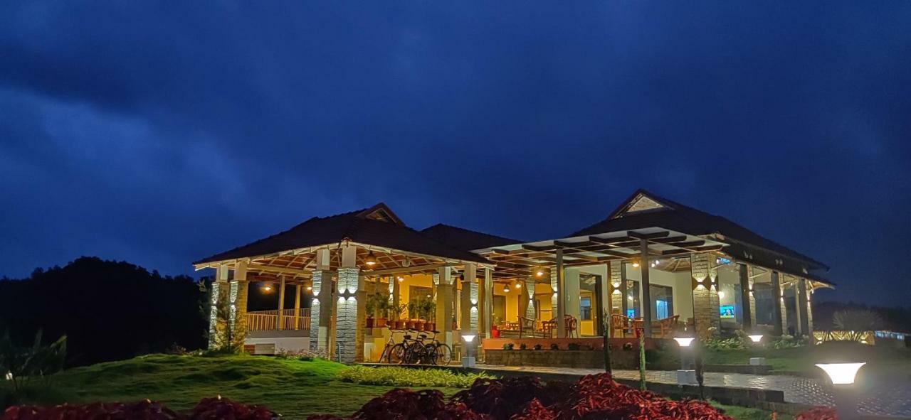 Hotel Biranji Aqua Retreat Chikmagalūr Exteriér fotografie